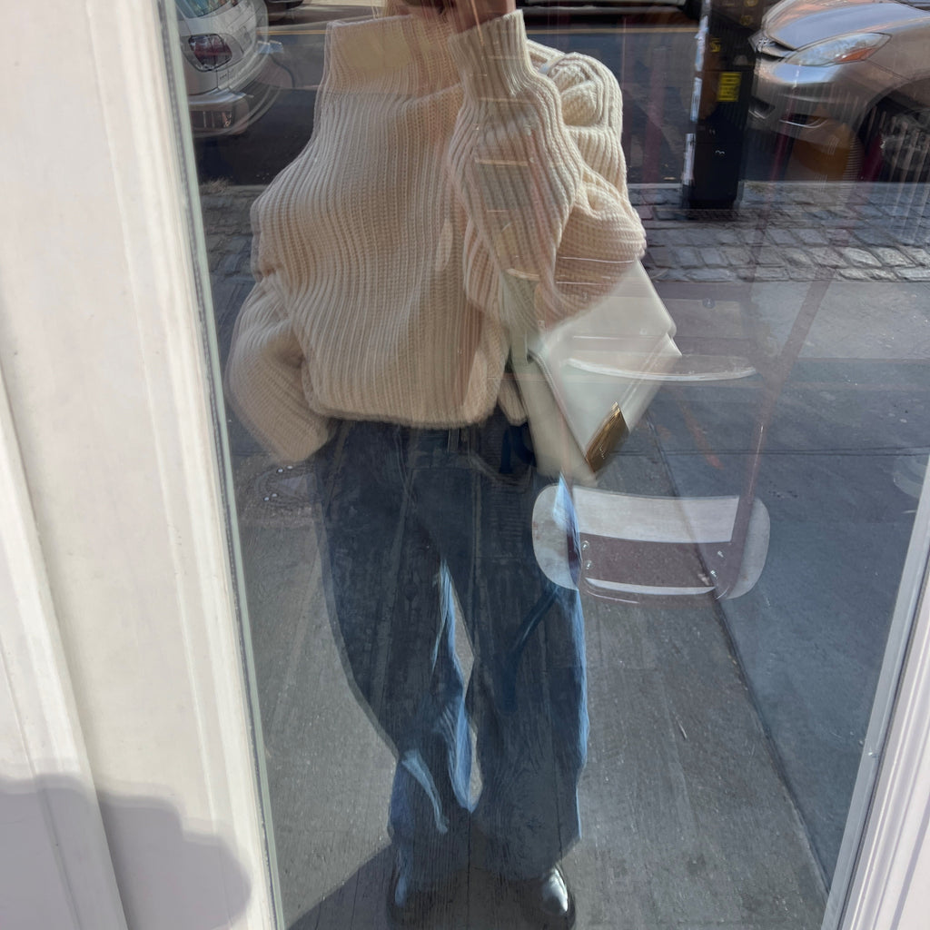 Gucci 2000s White Leather Shoulder Bag