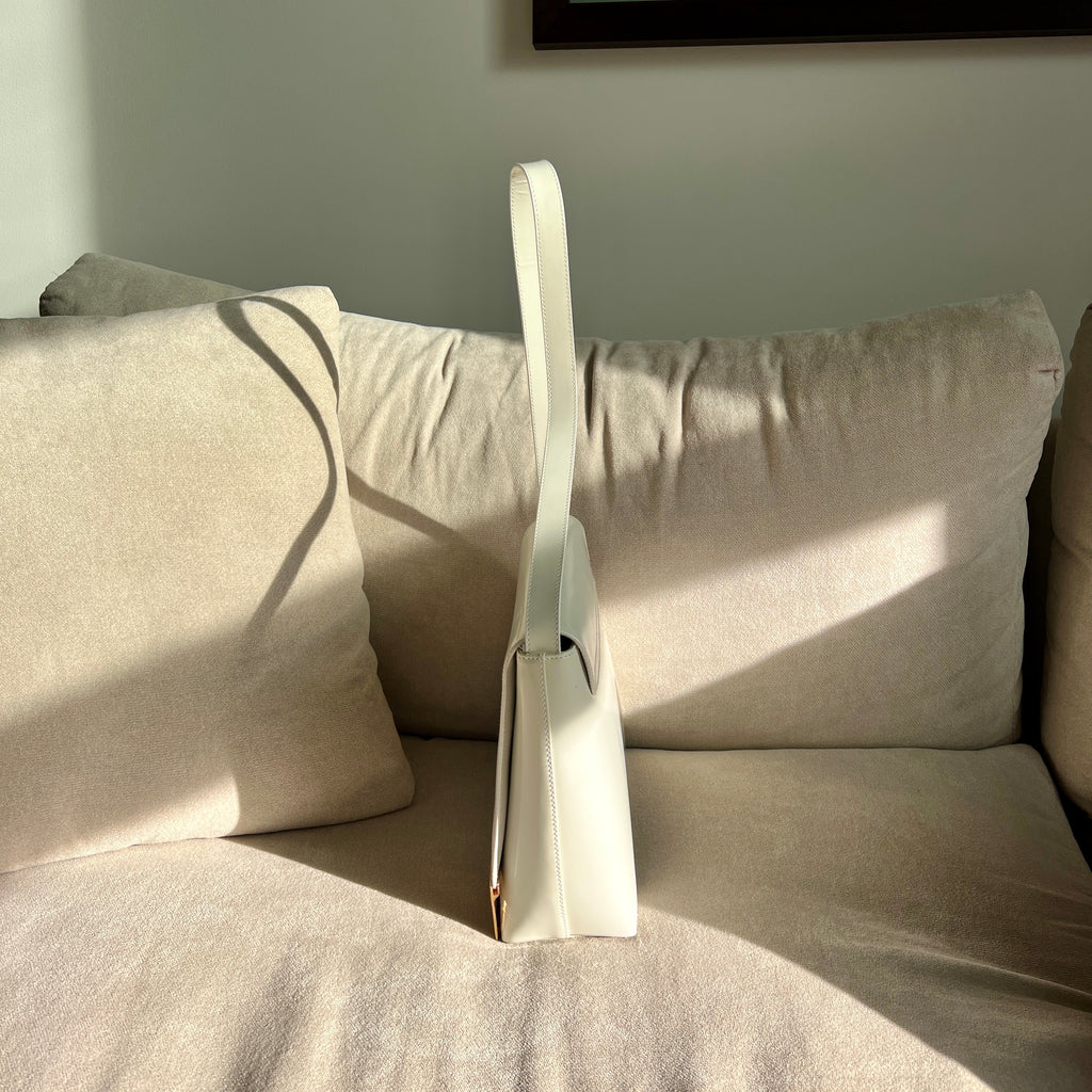 Gucci 2000s White Leather Shoulder Bag