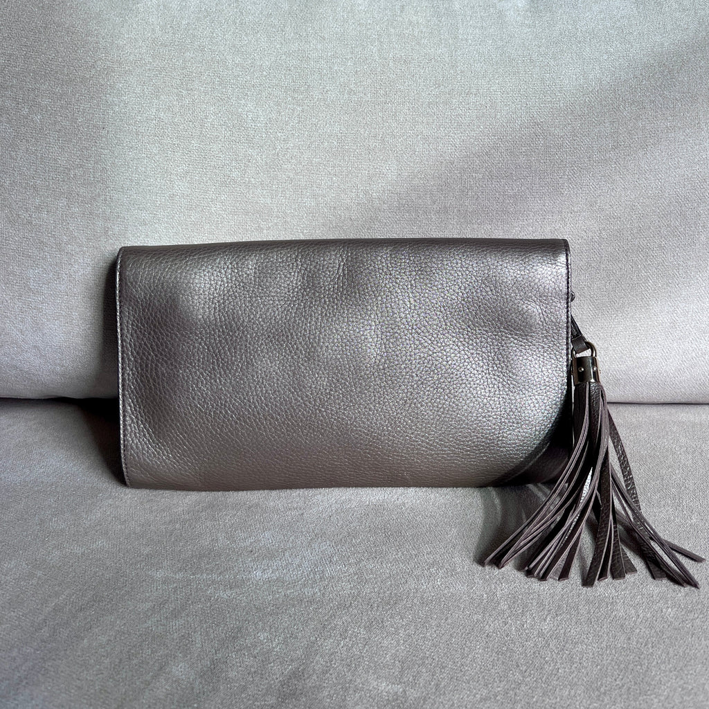 Gucci Soho Clutch in Metallic Pebbled Leather