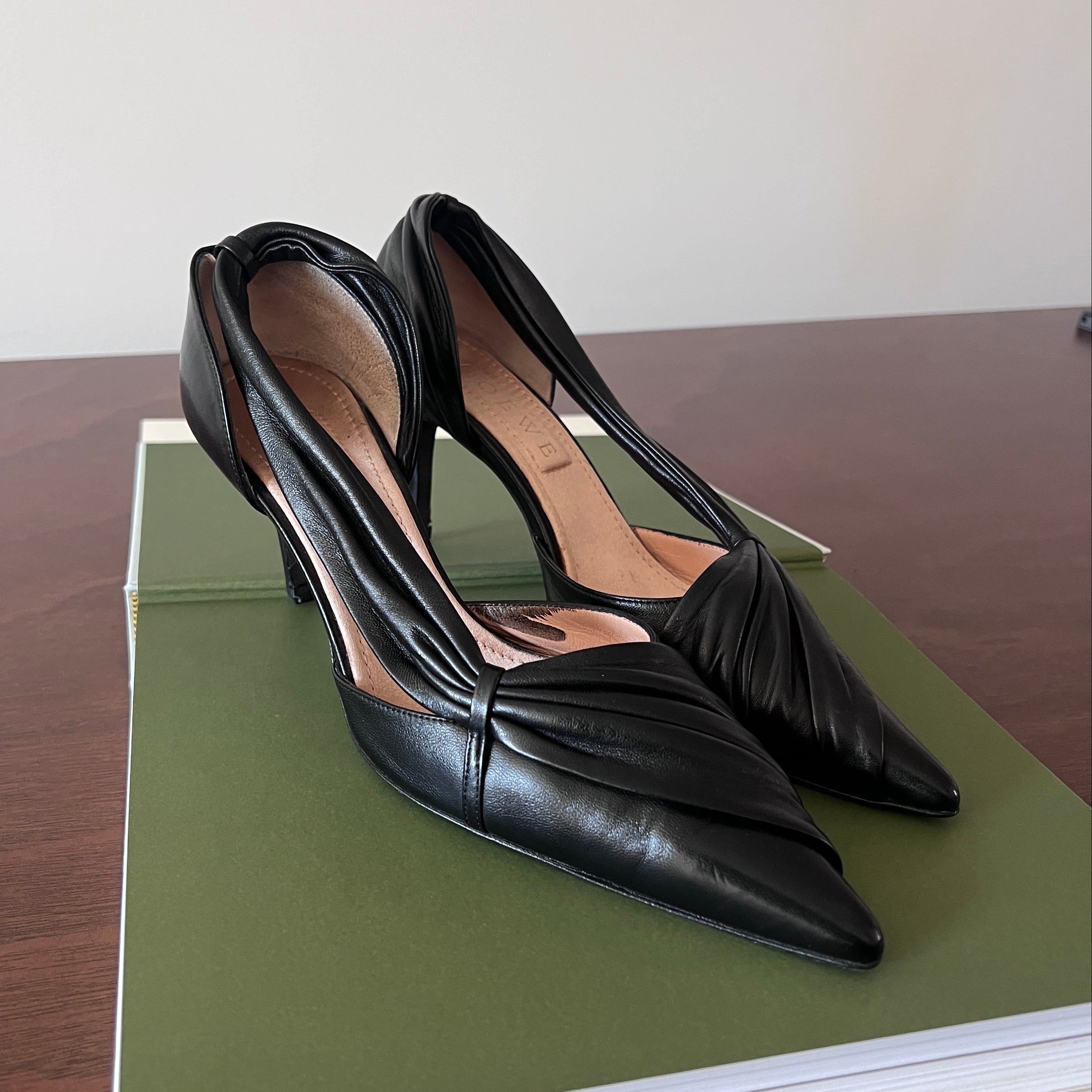 Loewe Pleated Accent Pumps 37.5
