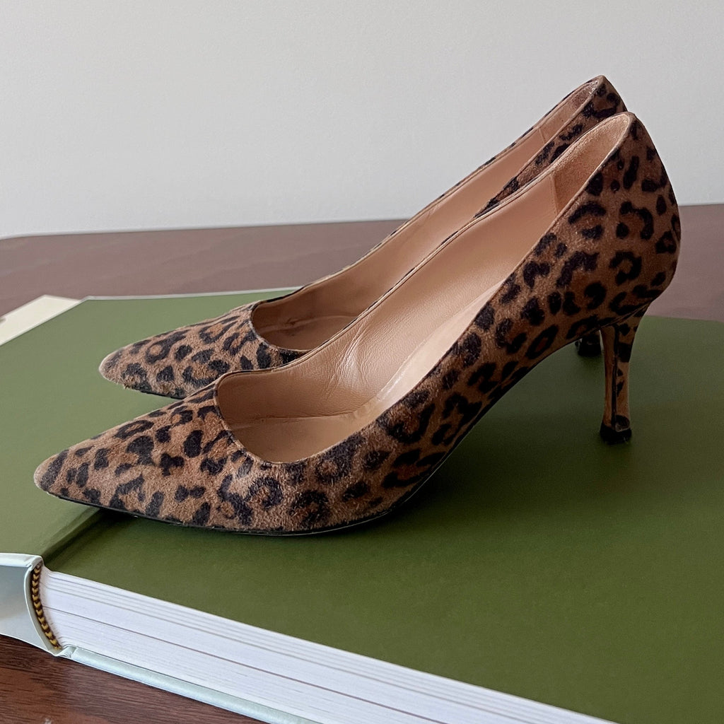 Manolo Blahnik Leopard Print Pumps 37