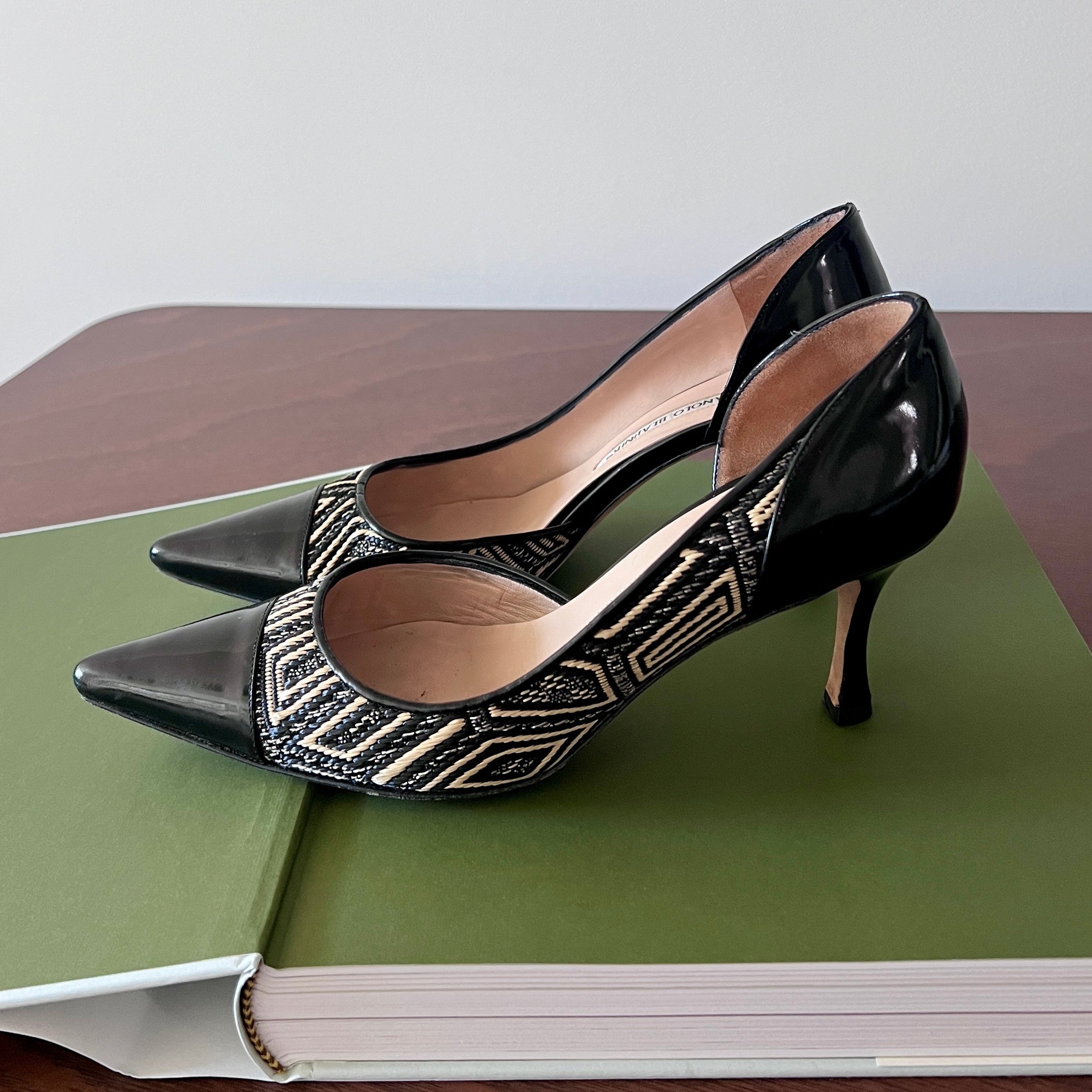 Manolo Blahnik Geometric Print D'Orsay Pumps 37 – Spherule